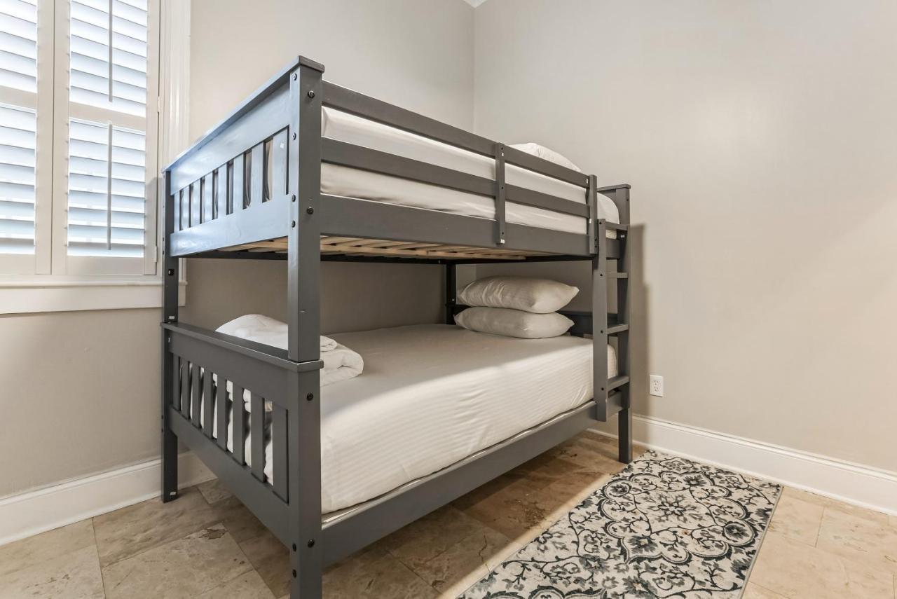 Hosteeva Modern Condo Near Magazine St & Close To Fq Ню Орлиънс Екстериор снимка